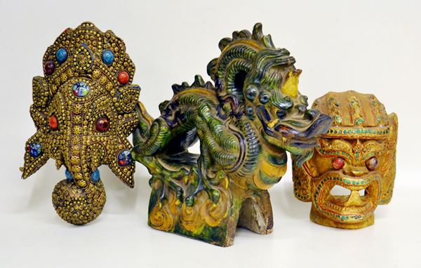Due maschere, arte orientale, sec. XX&nbsp;&nbsp;&nbsp;&nbsp;&nbsp;&nbsp;&nbsp;&nbsp;&nbsp;&nbsp;&nbsp;&nbsp;&nbsp;&nbsp;&nbsp;&nbsp;&nbsp;&nbsp;&nbsp;&nbsp;&nbsp;&nbsp;&nbsp;&nbsp;&nbsp;&nbsp;&nbsp;&nbsp;&nbsp;&nbsp;&nbsp;&nbsp;&nbsp;&nbsp;&nbsp;&nbsp;&nbsp;