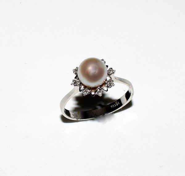 ANELLO IN ORO BIANCO KT 18 , DIAMANTI E PERLA&nbsp;&nbsp;&nbsp;&nbsp;&nbsp;&nbsp;&nbsp;&nbsp;&nbsp;&nbsp;&nbsp;&nbsp;&nbsp;&nbsp;&nbsp;&nbsp;&nbsp;&nbsp;&nbsp;&nbsp;&nbsp;&nbsp;&nbsp;&nbsp;&nbsp;&nbsp;&nbsp;&nbsp;&nbsp;