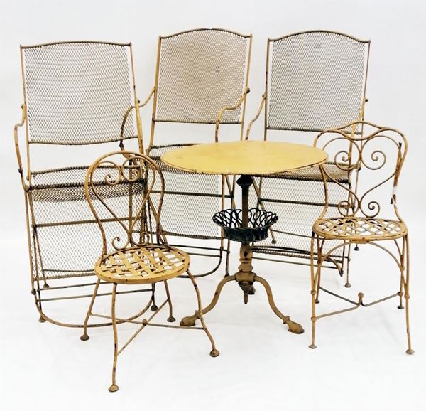 Quattro sdraie, quattro sedie e due tavolini da esterno, sec. XX&nbsp;&nbsp;&nbsp;&nbsp;&nbsp;&nbsp;&nbsp;&nbsp;&nbsp;&nbsp;  - Asta Arredi antichi e contemporanei, Gioielli, Collectibles - Poggio Bracciolini Casa d'Aste