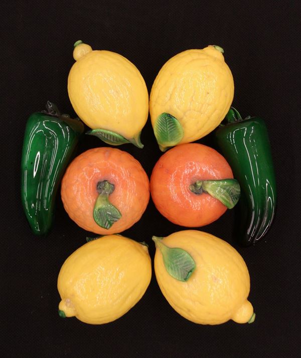 Lotto composto da frutta realizzata in vetro policromo, sec. XX&nbsp;&nbsp;&nbsp;&nbsp;&nbsp;&nbsp;&nbsp;&nbsp;&nbsp;&nbsp;&nbsp;