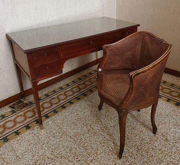 Scrivanie da centro, Inghilterra, inizi sec. XX                             - Asta Arredi antichi e contemporanei, Gioielli, Collectibles - Poggio Bracciolini Casa d'Aste