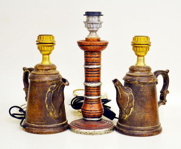 Tre lumi da tavolo, manifattura Zaccagnini, sec. XX&nbsp;&nbsp;&nbsp;&nbsp;&nbsp;&nbsp;&nbsp;&nbsp;&nbsp;&nbsp;&nbsp;&nbsp;&nbsp;&nbsp;&nbsp;&nbsp;&nbsp;&nbsp;&nbsp;&nbsp;&nbsp;&nbsp;&nbsp;  - Asta Arredi antichi e contemporanei, Gioielli, Collectibles - Poggio Bracciolini Casa d'Aste