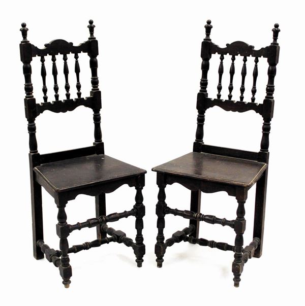 Coppia di sedie a birilli, in stile senese del 600&nbsp;&nbsp;&nbsp;&nbsp;&nbsp;&nbsp;&nbsp;&nbsp;&nbsp;&nbsp;&nbsp;&nbsp;&nbsp;&nbsp;&nbsp;&nbsp;&nbsp;&nbsp;&nbsp;&nbsp;&nbsp;&nbsp;&nbsp;&nbsp;  - Asta Arredi antichi e contemporanei, Gioielli, Collectibles - Poggio Bracciolini Casa d'Aste