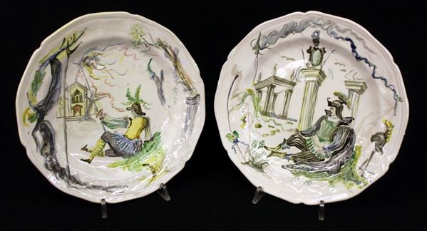 Coppia di piatti, manifattura Miniati, sec. XX&nbsp;&nbsp;&nbsp;&nbsp;&nbsp;&nbsp;&nbsp;&nbsp;&nbsp;&nbsp;&nbsp;&nbsp;&nbsp;&nbsp;&nbsp;&nbsp;&nbsp;&nbsp;&nbsp;&nbsp;&nbsp;&nbsp;&nbsp;&nbsp;&nbsp;&nbsp;&nbsp;&nbsp;  - Asta Arredi antichi e contemporanei, Gioielli, Collectibles - Poggio Bracciolini Casa d'Aste