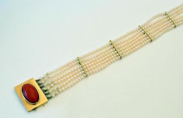 BRACCIALE IN ORO KT 18 , PERLE E CORALLO&nbsp;&nbsp;&nbsp;&nbsp;&nbsp;&nbsp;&nbsp;&nbsp;&nbsp;&nbsp;&nbsp;&nbsp;&nbsp;&nbsp;&nbsp;&nbsp;&nbsp;&nbsp;&nbsp;&nbsp;&nbsp;&nbsp;&nbsp;&nbsp;&nbsp;&nbsp;&nbsp;&nbsp;&nbsp;&nbsp;&nbsp;&nbsp;&nbsp;&nbsp;