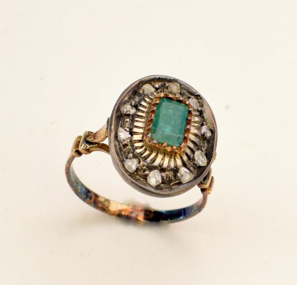 ANELLO IN ORO KT 18 , ARGENTO, SMERALDO E DIAMANTI&nbsp;&nbsp;&nbsp;&nbsp;&nbsp;&nbsp;&nbsp;&nbsp;&nbsp;&nbsp;&nbsp;&nbsp;&nbsp;&nbsp;&nbsp;&nbsp;&nbsp;&nbsp;&nbsp;&nbsp;&nbsp;&nbsp;&nbsp;&nbsp;