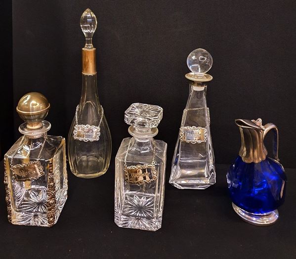 Quattro bottiglie da liquore, sec. XX&nbsp;&nbsp;&nbsp;&nbsp;&nbsp;&nbsp;&nbsp;&nbsp;&nbsp;&nbsp;&nbsp;&nbsp;&nbsp;&nbsp;&nbsp;&nbsp;&nbsp;&nbsp;&nbsp;&nbsp;&nbsp;&nbsp;&nbsp;&nbsp;&nbsp;&nbsp;&nbsp;&nbsp;&nbsp;&nbsp;&nbsp;&nbsp;&nbsp;&nbsp;&nbsp;&nbsp;&nbsp;