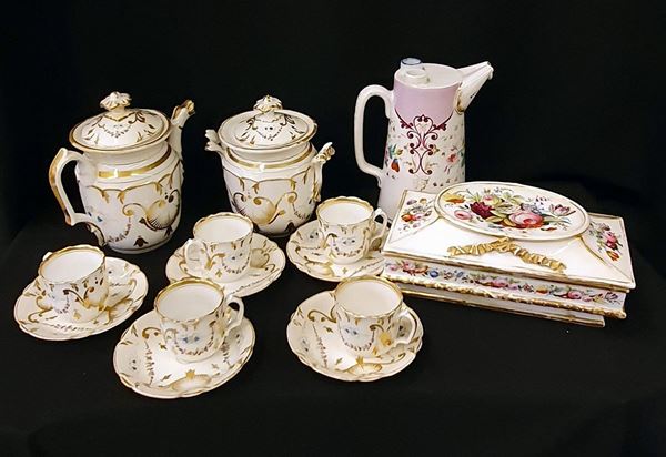 Servito da caffè, inizio sec. XX                                             - Asta Gioielli, Argenti, Arredi, Oggetti d'arte e Dipinti - Poggio Bracciolini Casa d'Aste
