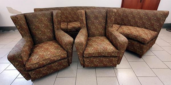 Divano semicircolare, sec. XX                                               - Asta Gioielli, Argenti, Arredi, Oggetti d'arte e Dipinti - Poggio Bracciolini Casa d'Aste