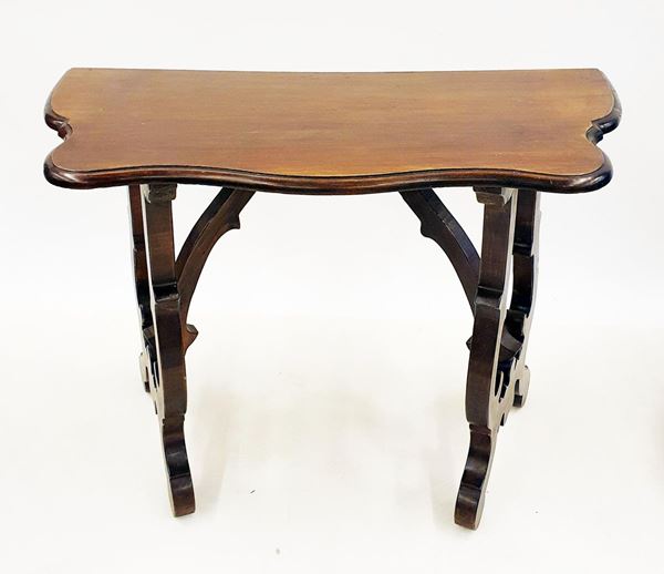 Consolle, in stile 700&nbsp;&nbsp;&nbsp;&nbsp;&nbsp;&nbsp;&nbsp;&nbsp;&nbsp;&nbsp;&nbsp;&nbsp;&nbsp;&nbsp;&nbsp;&nbsp;&nbsp;&nbsp;&nbsp;&nbsp;&nbsp;&nbsp;&nbsp;&nbsp;&nbsp;&nbsp;&nbsp;&nbsp;&nbsp;&nbsp;&nbsp;&nbsp;&nbsp;&nbsp;&nbsp;&nbsp;&nbsp;&nbsp;&nbsp;&nbsp;&nbsp;&nbsp;&nbsp;&nbsp;&nbsp;&nbsp;&nbsp;&nbsp;&nbsp;&nbsp;&nbsp;&nbsp;&nbsp;