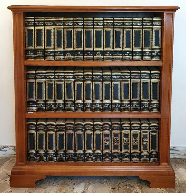 Enciclopedia Treccani composta da 44 volumi&nbsp;&nbsp;&nbsp;&nbsp;&nbsp;&nbsp;&nbsp;&nbsp;&nbsp;&nbsp;&nbsp;&nbsp;&nbsp;&nbsp;&nbsp;&nbsp;&nbsp;&nbsp;&nbsp;&nbsp;&nbsp;&nbsp;&nbsp;&nbsp;&nbsp;&nbsp;&nbsp;&nbsp;&nbsp;&nbsp;&nbsp;