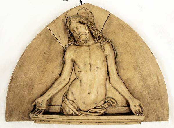 Altorilievo da Andrea della Robbia, manifattura Cantagalli, sec. XX&nbsp;&nbsp;&nbsp;&nbsp;&nbsp;&nbsp;&nbsp;