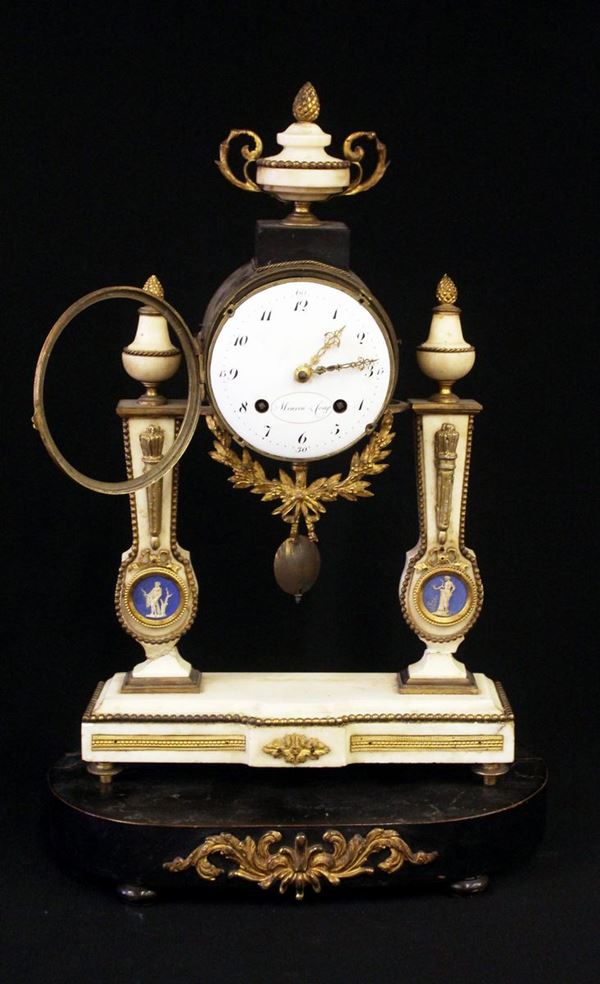 Orologio, in stile Luigi XVI&nbsp;&nbsp;&nbsp;&nbsp;&nbsp;&nbsp;&nbsp;&nbsp;&nbsp;&nbsp;&nbsp;&nbsp;&nbsp;&nbsp;&nbsp;&nbsp;&nbsp;&nbsp;&nbsp;&nbsp;&nbsp;&nbsp;&nbsp;&nbsp;&nbsp;&nbsp;&nbsp;&nbsp;&nbsp;&nbsp;&nbsp;&nbsp;&nbsp;&nbsp;&nbsp;&nbsp;&nbsp;&nbsp;&nbsp;&nbsp;&nbsp;&nbsp;&nbsp;&nbsp;&nbsp;&nbsp;