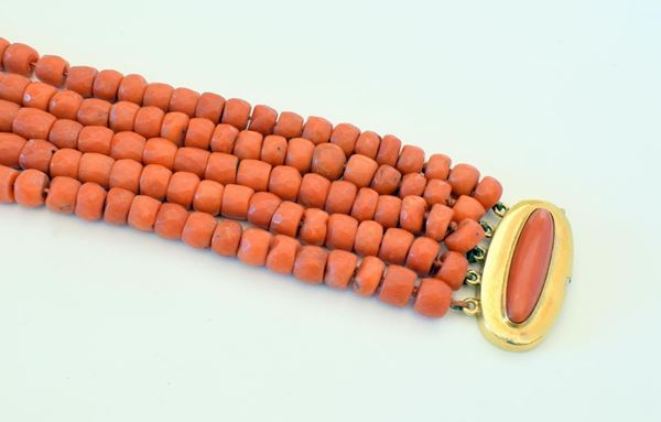 BRACCIALE IN ORO GIALLO KT 18 E CORALLO&nbsp;&nbsp;&nbsp;&nbsp;&nbsp;&nbsp;&nbsp;&nbsp;&nbsp;&nbsp;&nbsp;&nbsp;&nbsp;&nbsp;&nbsp;&nbsp;&nbsp;&nbsp;&nbsp;&nbsp;&nbsp;&nbsp;&nbsp;&nbsp;&nbsp;&nbsp;&nbsp;&nbsp;&nbsp;&nbsp;&nbsp;&nbsp;&nbsp;&nbsp;&nbsp;