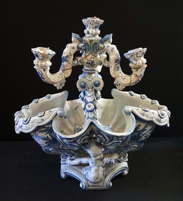 Centrotavola, manifattura Cantagalli, sec. XX&nbsp;&nbsp;&nbsp;&nbsp;&nbsp;&nbsp;&nbsp;&nbsp;&nbsp;&nbsp;&nbsp;&nbsp;&nbsp;&nbsp;&nbsp;&nbsp;&nbsp;&nbsp;&nbsp;&nbsp;&nbsp;&nbsp;&nbsp;&nbsp;&nbsp;&nbsp;&nbsp;&nbsp;&nbsp;  - Asta Mobili, Oggetti d'arte, Gioielli e Collezionismo - Poggio Bracciolini Casa d'Aste