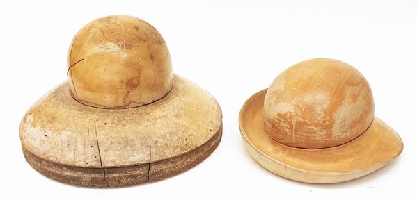 Due forme per cappelli, inizi sec. XX,&nbsp;&nbsp;&nbsp;&nbsp;&nbsp;&nbsp;&nbsp;&nbsp;&nbsp;&nbsp;&nbsp;&nbsp;&nbsp;&nbsp;&nbsp;&nbsp;&nbsp;&nbsp;&nbsp;&nbsp;&nbsp;&nbsp;&nbsp;&nbsp;&nbsp;&nbsp;&nbsp;&nbsp;&nbsp;&nbsp;&nbsp;&nbsp;&nbsp;&nbsp;&nbsp;&nbsp;
