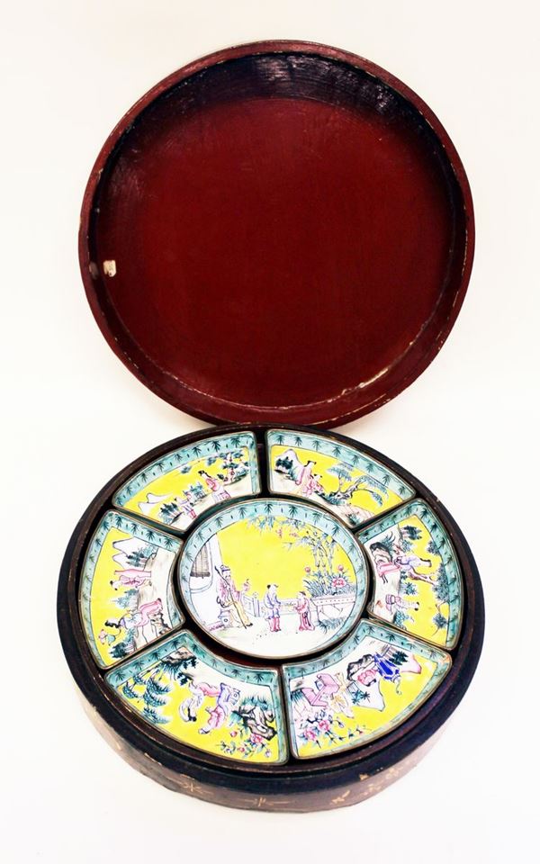 Antipastiera, Cina, dinastia Qing&nbsp;&nbsp;&nbsp;&nbsp;&nbsp;&nbsp;&nbsp;&nbsp;&nbsp;&nbsp;&nbsp;&nbsp;&nbsp;&nbsp;&nbsp;&nbsp;&nbsp;&nbsp;&nbsp;&nbsp;&nbsp;&nbsp;&nbsp;&nbsp;&nbsp;&nbsp;&nbsp;&nbsp;&nbsp;&nbsp;&nbsp;&nbsp;&nbsp;&nbsp;&nbsp;&nbsp;&nbsp;&nbsp;&nbsp;&nbsp;&nbsp;