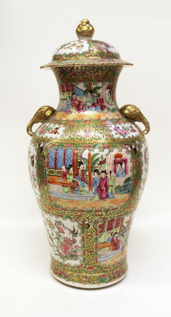 Potiche Canton, Cina, tarda dinastia Qing&nbsp;&nbsp;&nbsp;&nbsp;&nbsp;&nbsp;&nbsp;&nbsp;&nbsp;&nbsp;&nbsp;&nbsp;&nbsp;&nbsp;&nbsp;&nbsp;&nbsp;&nbsp;&nbsp;&nbsp;&nbsp;&nbsp;&nbsp;&nbsp;&nbsp;&nbsp;&nbsp;&nbsp;&nbsp;&nbsp;&nbsp;&nbsp;&nbsp;