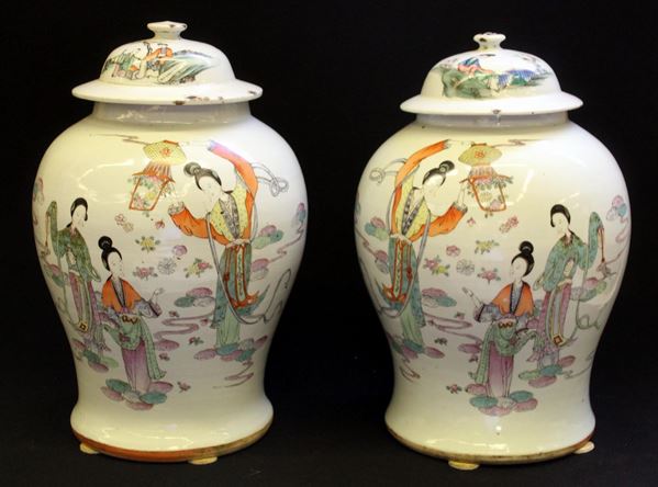 Coppia di Potiches, Cina, tarda dinastia Qing&nbsp;&nbsp;&nbsp;&nbsp;&nbsp;&nbsp;&nbsp;&nbsp;&nbsp;&nbsp;&nbsp;&nbsp;&nbsp;&nbsp;&nbsp;&nbsp;&nbsp;&nbsp;&nbsp;&nbsp;&nbsp;&nbsp;&nbsp;&nbsp;&nbsp;&nbsp;&nbsp;&nbsp;&nbsp;