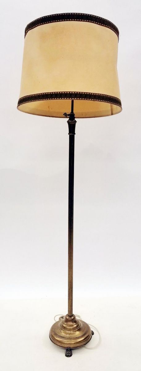 Lampada da terra, sec. XX&nbsp;&nbsp;&nbsp;&nbsp;&nbsp;&nbsp;&nbsp;&nbsp;&nbsp;&nbsp;&nbsp;&nbsp;&nbsp;&nbsp;&nbsp;&nbsp;&nbsp;&nbsp;&nbsp;&nbsp;&nbsp;&nbsp;&nbsp;&nbsp;&nbsp;&nbsp;&nbsp;&nbsp;&nbsp;&nbsp;&nbsp;&nbsp;&nbsp;&nbsp;&nbsp;&nbsp;&nbsp;&nbsp;&nbsp;&nbsp;&nbsp;&nbsp;&nbsp;&nbsp;&nbsp;&nbsp;&nbsp;&nbsp;&nbsp;