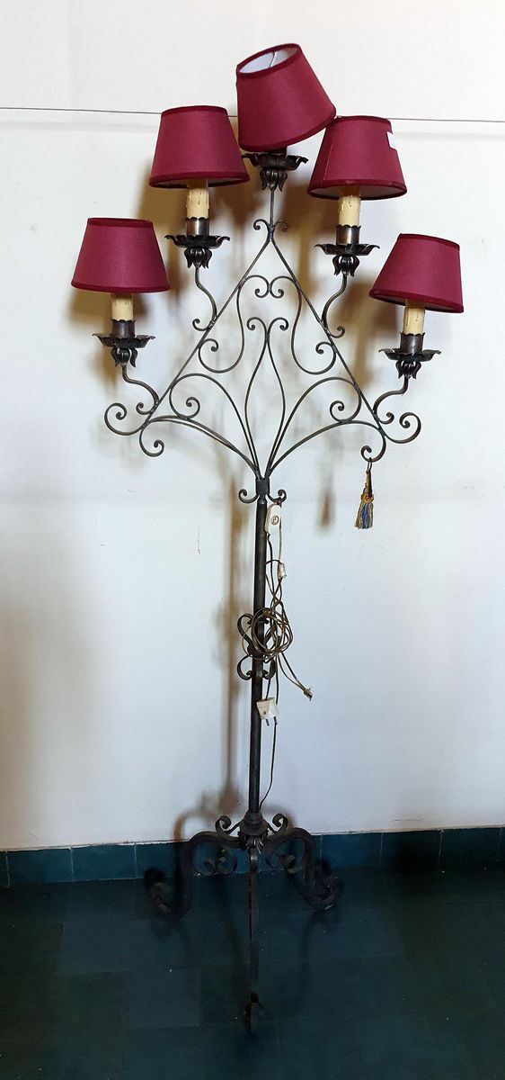 Piantana , sec XX                                                           - Asta Opere e Oggetti d'arte antica e Contemporanea, Gioielli - Poggio Bracciolini Casa d'Aste