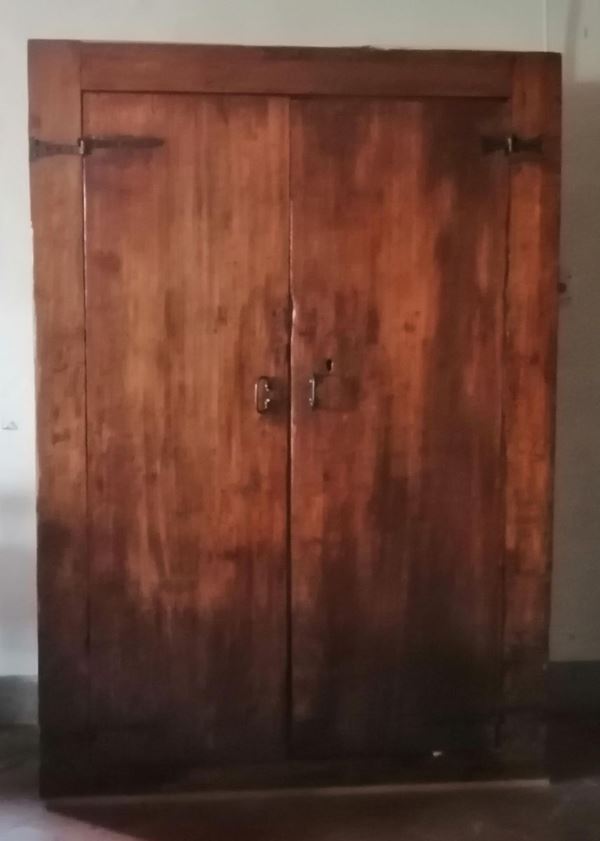 Armadio, sec. XVIII, in gattice, due sportelli,                           