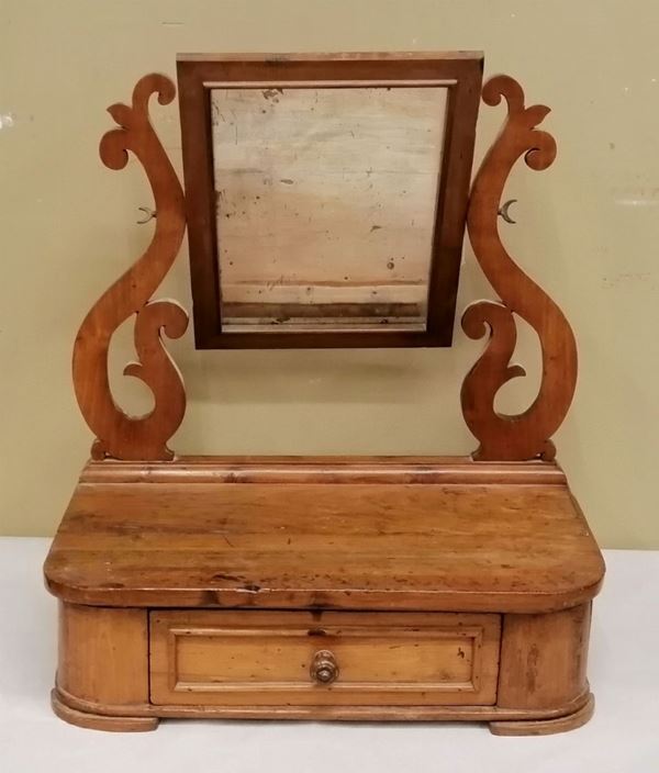 Specchiera da cassettone, sec. XIX   - Asta MOBILI, ARREDI E OGGETTI D'ARTE - Poggio Bracciolini Casa d'Aste