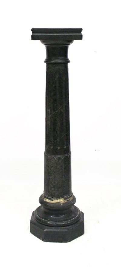 Colonna in Marmo Verde in Parte Scanalato, Piano Rettangolare e