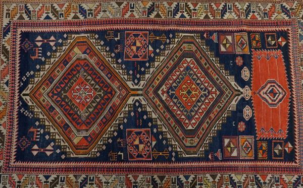 Tappeto caucasico, sec. XIX  - Asta ANTIQUARIATO: ARREDI MOBILI E OGGETTI D'ARTE - Poggio Bracciolini Casa d'Aste