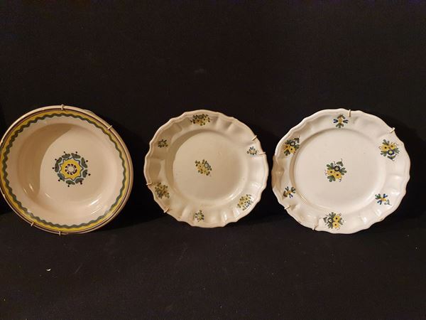 



Tre piatti, sec. XIX  - Asta ANTIQUARIATO, COLLECTIBLES, GIOIELLI - Poggio Bracciolini Casa d'Aste