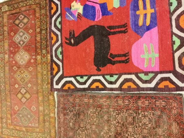 



Tre tappeti, sec. XX  - Asta Gioielli, Arredi d'antiquariato, Dipinti dal XVI al XX Secolo e Argenti - Poggio Bracciolini Casa d'Aste