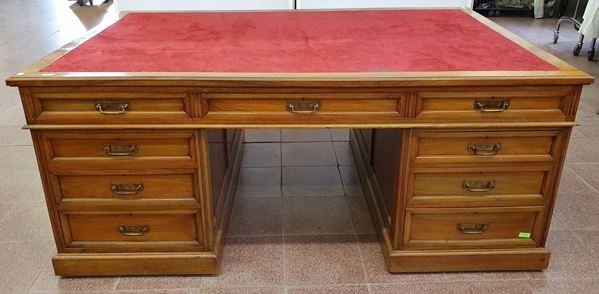 Scrivania, sec. XX   - Asta Collectibles, Arredi antichi e Contemporanei e Gioielli - Poggio Bracciolini Casa d'Aste