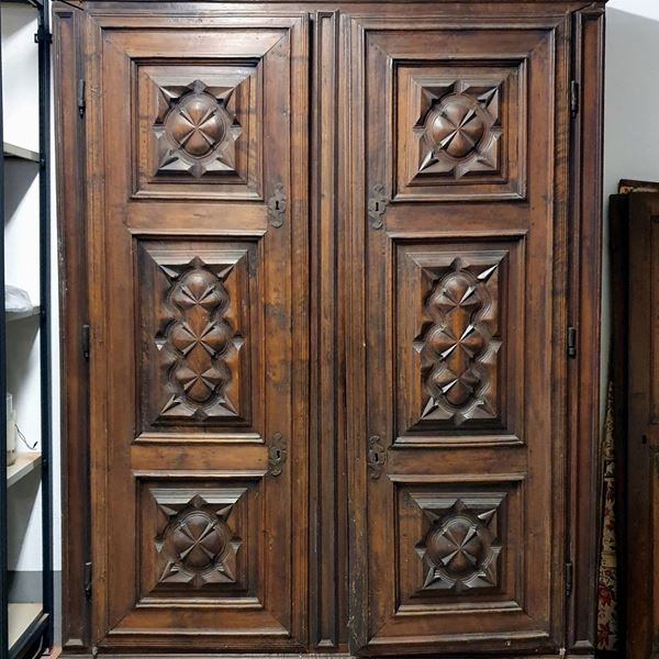 Armadio, sec. XVIII  - Asta COLLECTIBLES, Mobili, Arredi e Dipinti dal secolo XVI al XX - Poggio Bracciolini Casa d'Aste