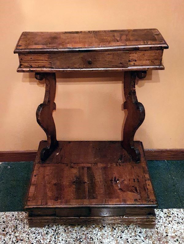 



Inginocchiatoio, sec. XVIII   - Asta ARREDI, OGGETTI D'ARTE, GIOIELLI E ARGENTI - Poggio Bracciolini Casa d'Aste