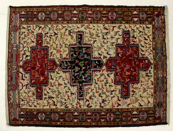 



Tappeto, Sumak, di vecchia manifattura,  - Asta Collectibles, Arredi antichi e Contemporanei e Gioielli - Poggio Bracciolini Casa d'Aste