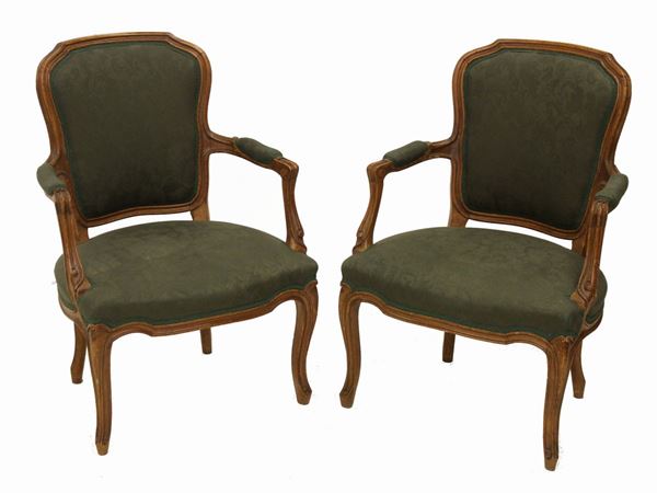 



Coppia di poltroncine, in stile veneto del '700