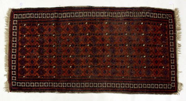 Tappeto Baluch, sec. XX  - Asta COLLECTIBLES, Mobili, Arredi e Dipinti dal secolo XVI al XX - Poggio Bracciolini Casa d'Aste