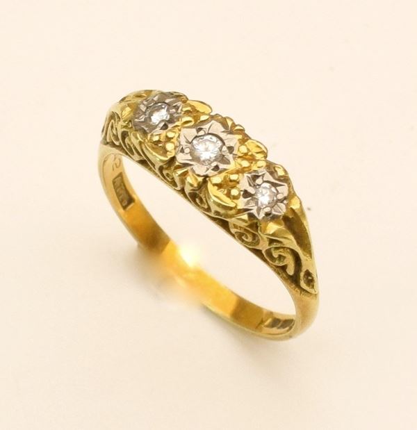 



ANELLO IN ORO 18KT E DIAMANTI