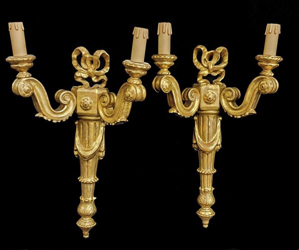 



Coppia di applique, in stile 700  - Asta Gioielli, Arredi d'antiquariato, Dipinti dal XVI al XX Secolo e Argenti - Poggio Bracciolini Casa d'Aste