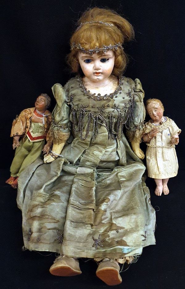 



Bambola, sec. XIX  - Asta Gioielli, Arredi d'antiquariato, Dipinti dal XVI al XX Secolo e Argenti - Poggio Bracciolini Casa d'Aste