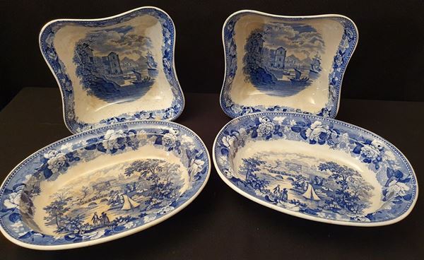 



Due coppie di vassoi, manifattura Wedgwood etruria, sec. XIX