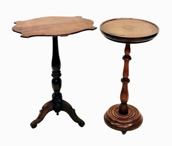 



Portavaso e piccolo tavolino, sec. XX