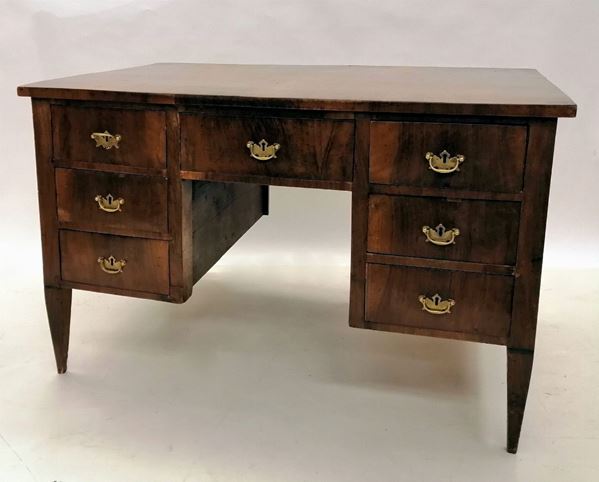 



Scrivania, sec. XVIII   - Asta ANTIQUARIATO, COLLECTIBLES, GIOIELLI - Poggio Bracciolini Casa d'Aste