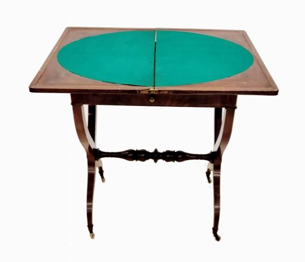 



Tavolino da gioco, inizi sec. XX