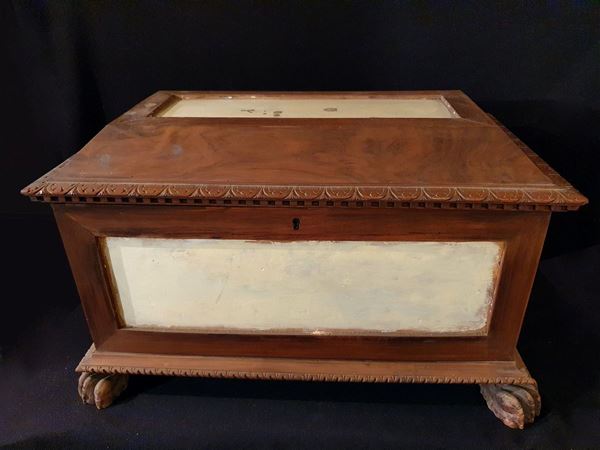 Piccola cassa, inizi sec. XX  - Asta COLLECTIBLES, Mobili, Arredi e Dipinti dal secolo XVI al XX - Poggio Bracciolini Casa d'Aste