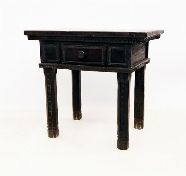 



Tavolino, in stile 600