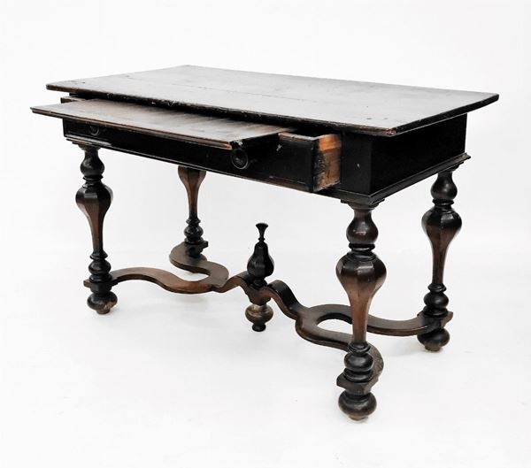 



Tavolo scrivania, in stile 700  - Asta Gioielli, Arredi d'antiquariato, Dipinti dal XVI al XX Secolo e Argenti - Poggio Bracciolini Casa d'Aste