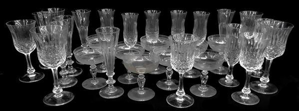 



Diciotto coppe da champagne, sec. XX  - Asta Collectibles, Arredi antichi e Contemporanei e Gioielli - Poggio Bracciolini Casa d'Aste