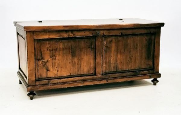 



Cassapanca, sec. XX  - Asta Gioielli, Arredi d'antiquariato, Dipinti dal XVI al XX Secolo e Argenti - Poggio Bracciolini Casa d'Aste