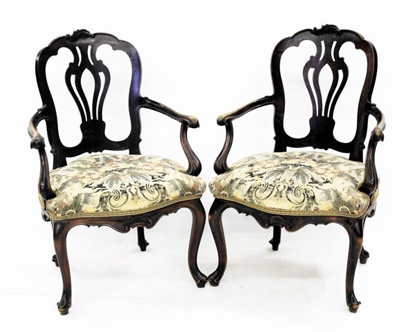 



Coppia di poltroncine, in stile 700